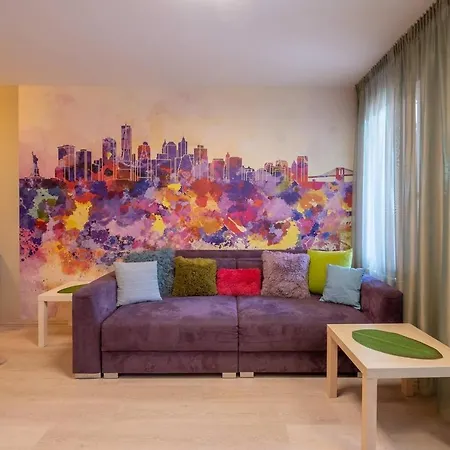 Color Dance Apartment *