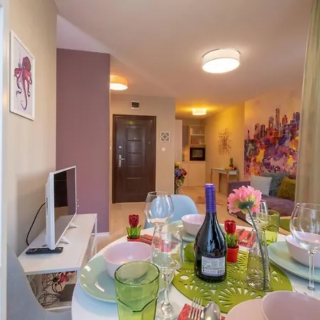Color Dance Apartment *
